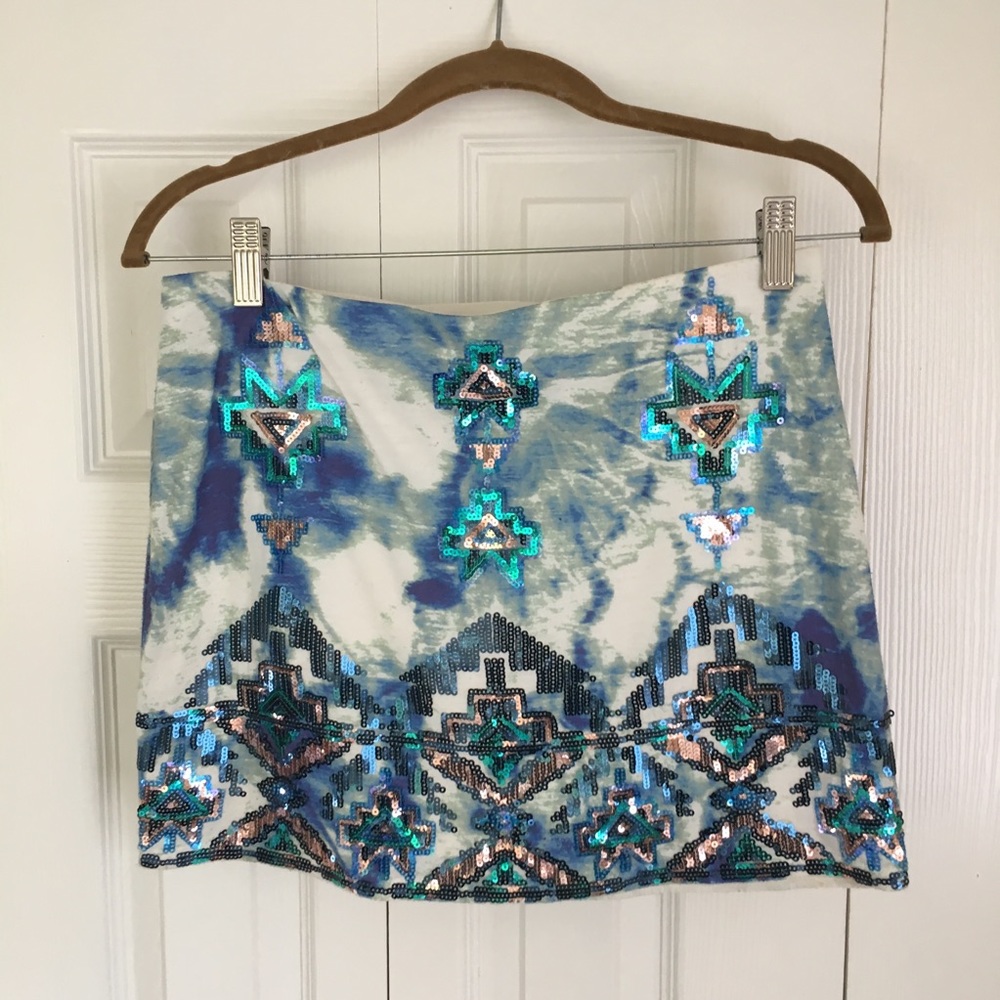 Express Tribal blue sequin tie dye mini skirt ✨
